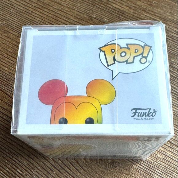 Mickey Mouse Funko Pop! Pride #01 w/ protector - Picture 5 of 5